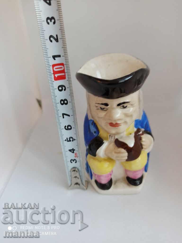 English porcelain figure English porcelain figure