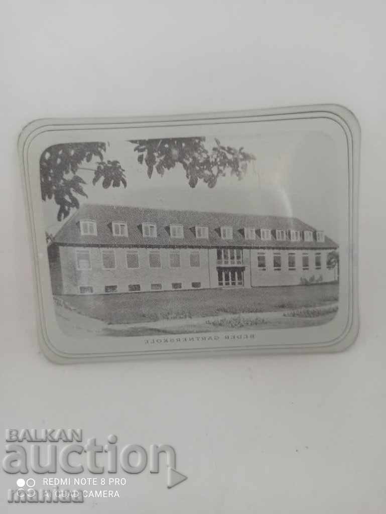 Porcelain saucer with price 19.00 BGN | € 9.71 Porcelain saucer with price 19.00 BGN | € 9.71