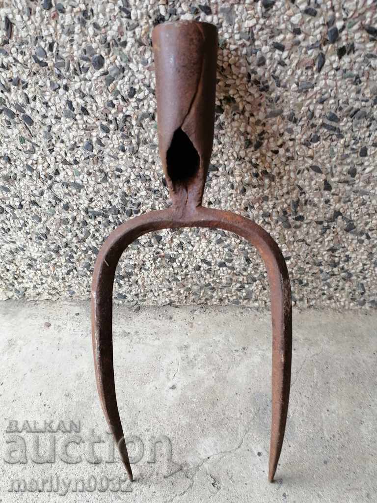 Delivery of Double tooth, beet harvester, wrought iron