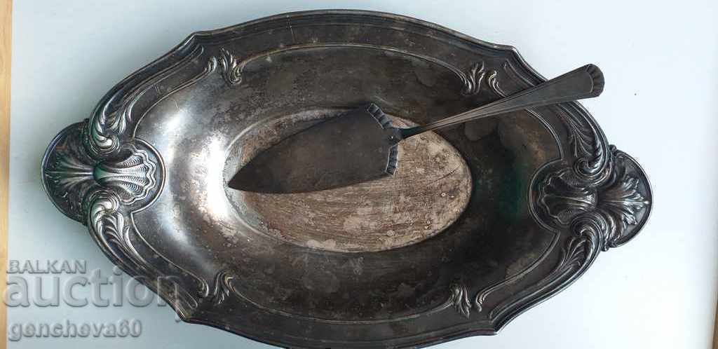 Delivery of Over 100 years old WMF silver plated tray and WMF spatula Delivery of Over 100 years old WMF silver plated tray and WMF spatula