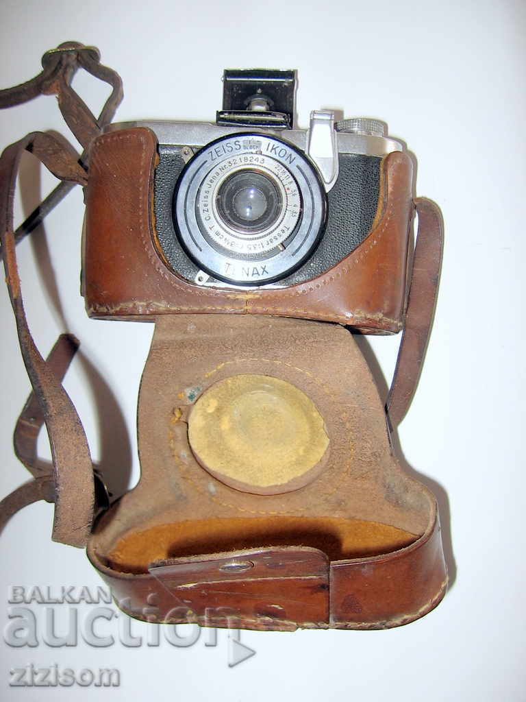 old Zeiss Ikon Tenax camera with price 89.99 BGN | € 46.01 old Zeiss Ikon Tenax camera with price 89.99 BGN | € 46.01