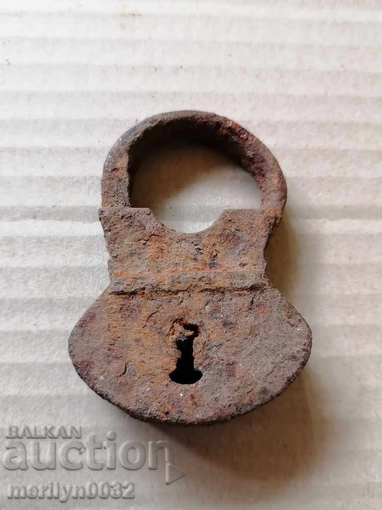 Old padlock from the beginning of the 19th century, suitcase, padlock, latch