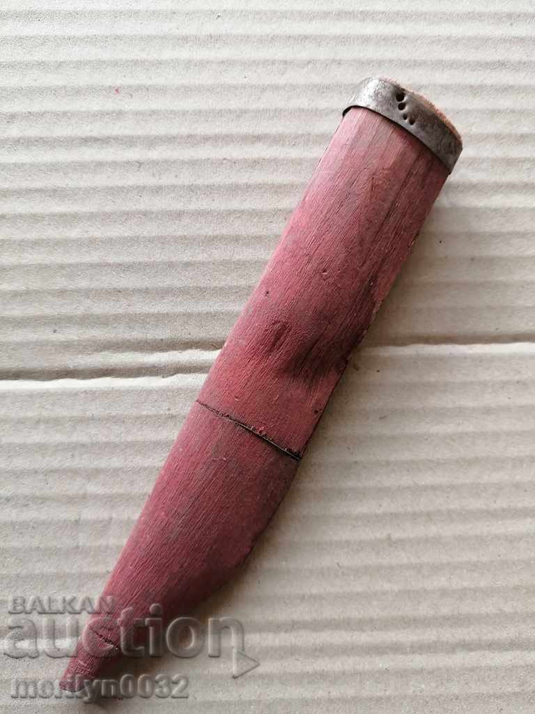 Old can of forged blade knife with price 60.00 BGN | € 30.68 Old can of forged blade knife with price 60.00 BGN | € 30.68