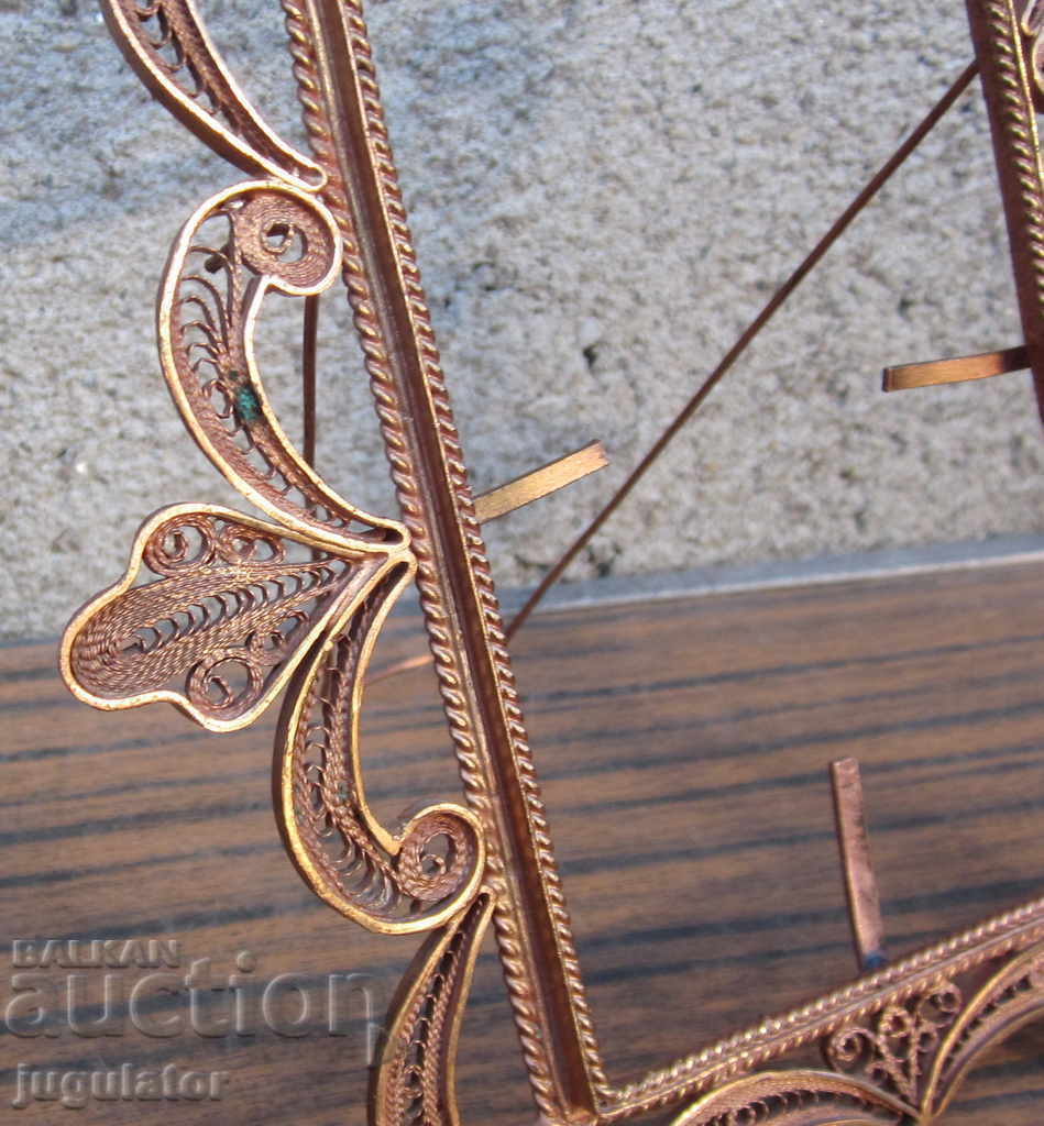 Delivery of old table photo frame made of openwork copper filigree Delivery of old table photo frame made of openwork copper filigree
