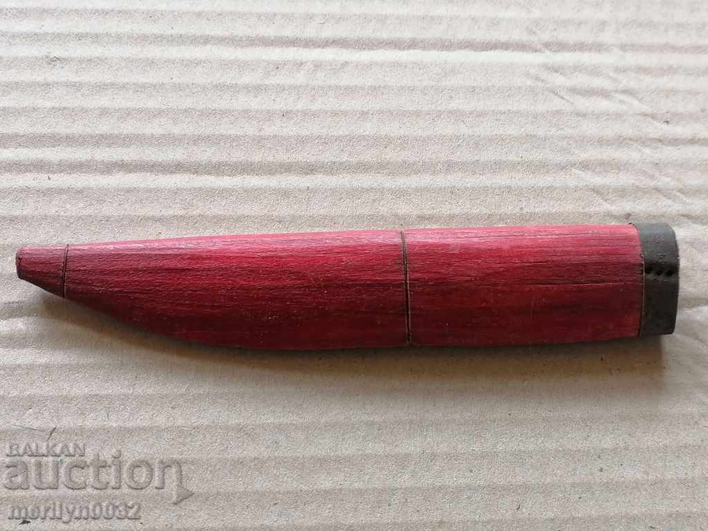 Auction  Old can of forged blade knife