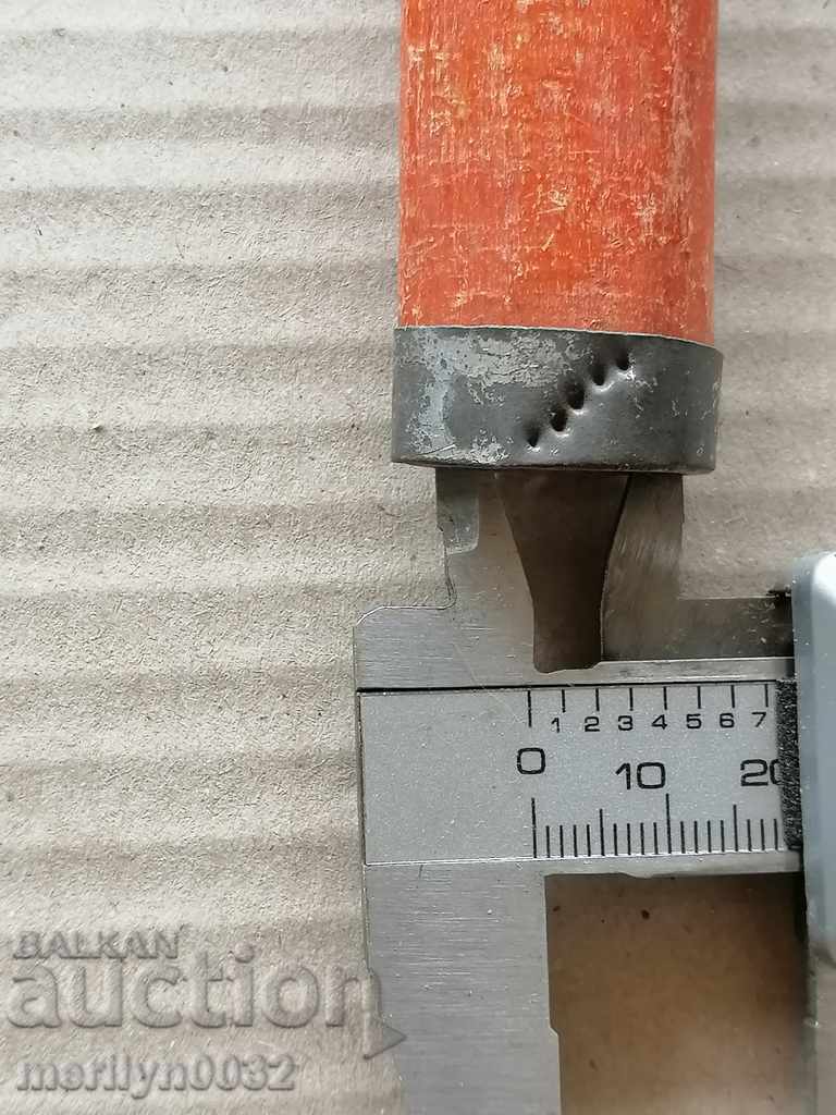 Delivery of Old can of forged blade knife Delivery of Old can of forged blade knife