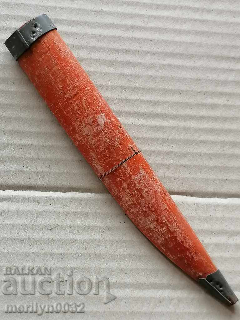 Old can of forged blade knife Old can of forged blade knife