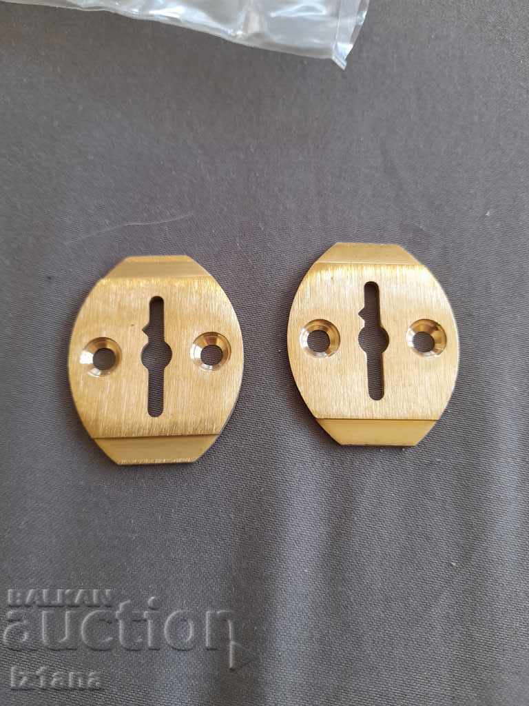 Old lock, shield with price 12.00 BGN | € 6.14 Old lock, shield with price 12.00 BGN | € 6.14