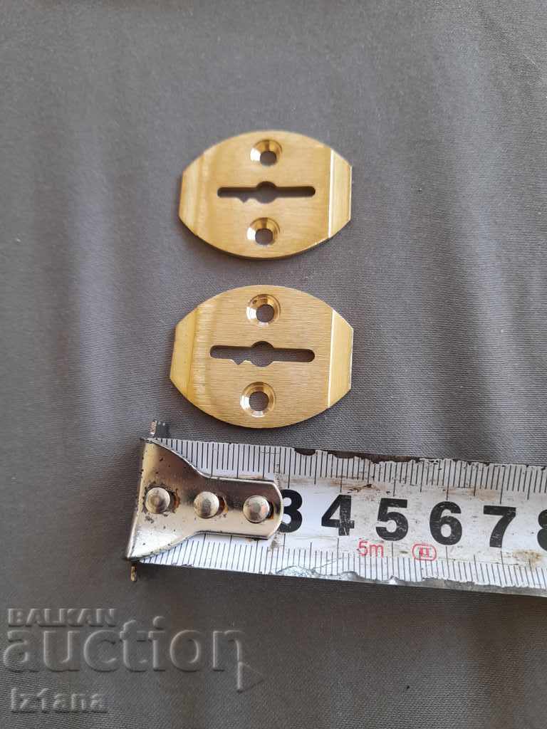 Delivery of Old lock, shield Delivery of Old lock, shield