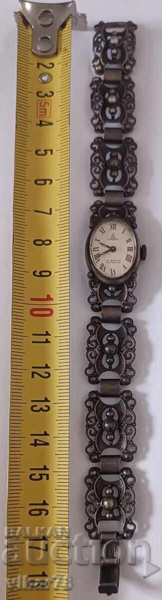Auction  VERY BEAUTIFUL SILVER LADIES WATCH