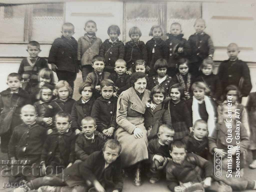 Auction  BREGOVO - TEACHER - STUDENTS - 1936