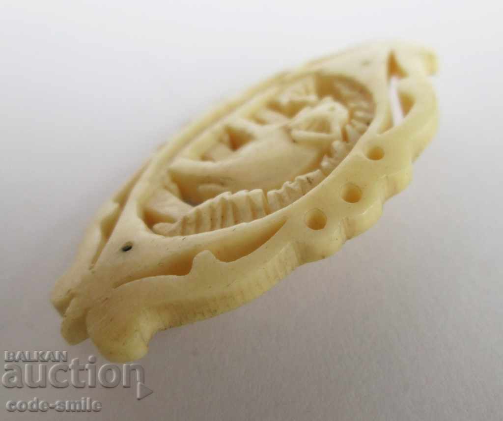 Delivery of Old antique lady's elephant brooch handmade from bone