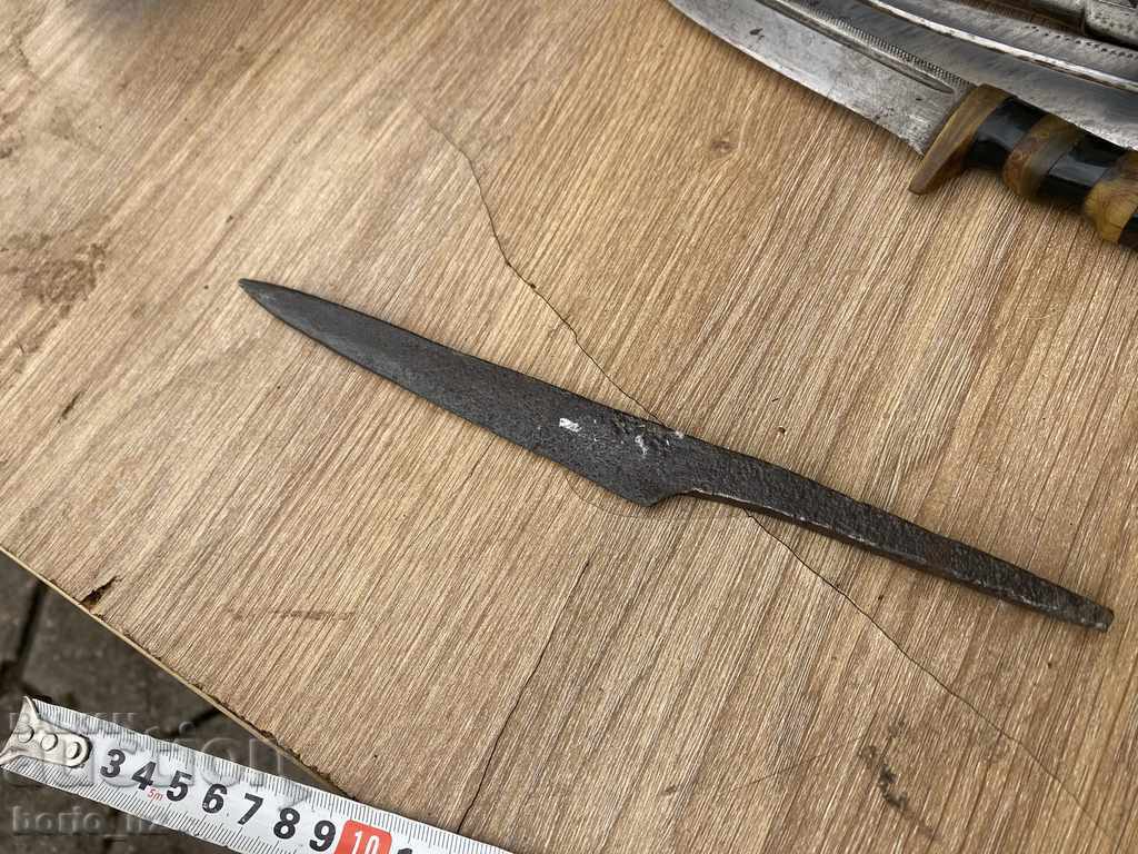 10561. FORGED KNIFE SHARPENER OF THE 19TH CENTURY with price 45.00 BGN | € 23.01 10561. FORGED KNIFE SHARPENER OF THE 19TH CENTURY with price 45.00 BGN | € 23.01