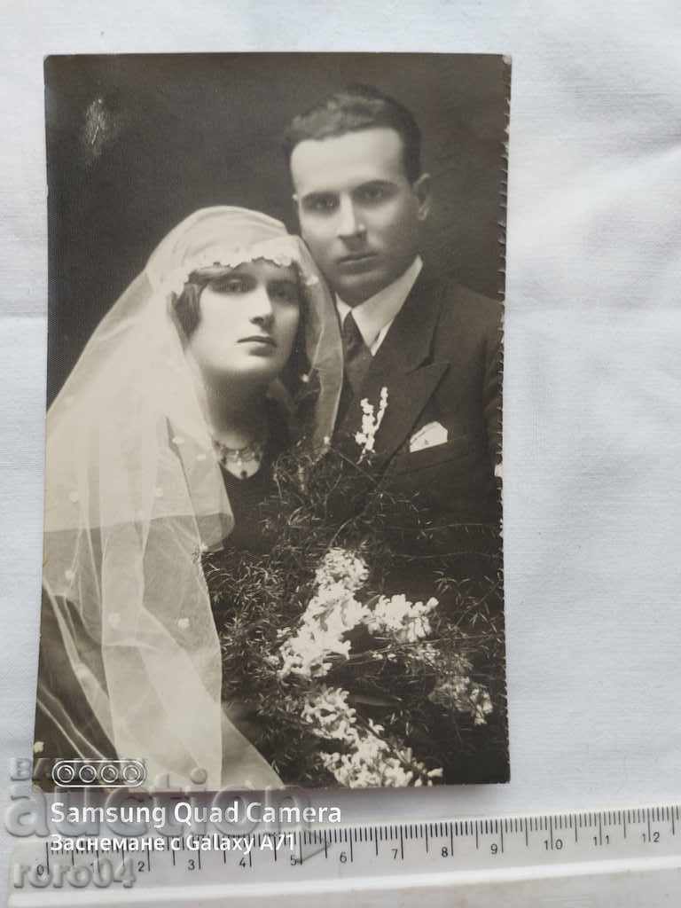 Delivery of YOUNG PEOPLE Delivery of YOUNG PEOPLE