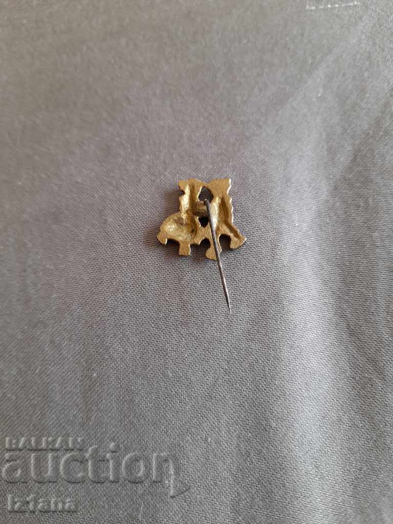 Old children's brooch with price 15.00 BGN | € 7.67