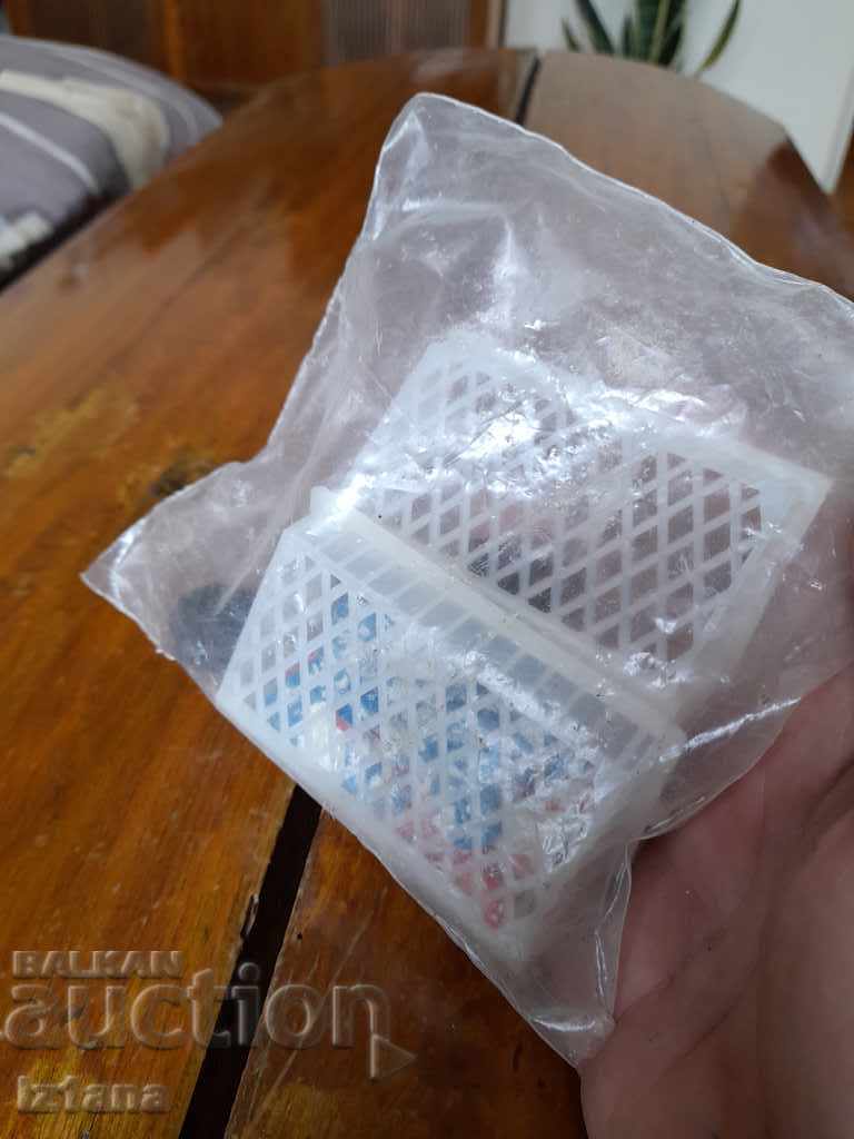 Delivery of Old hockey figurines Delivery of Old hockey figurines