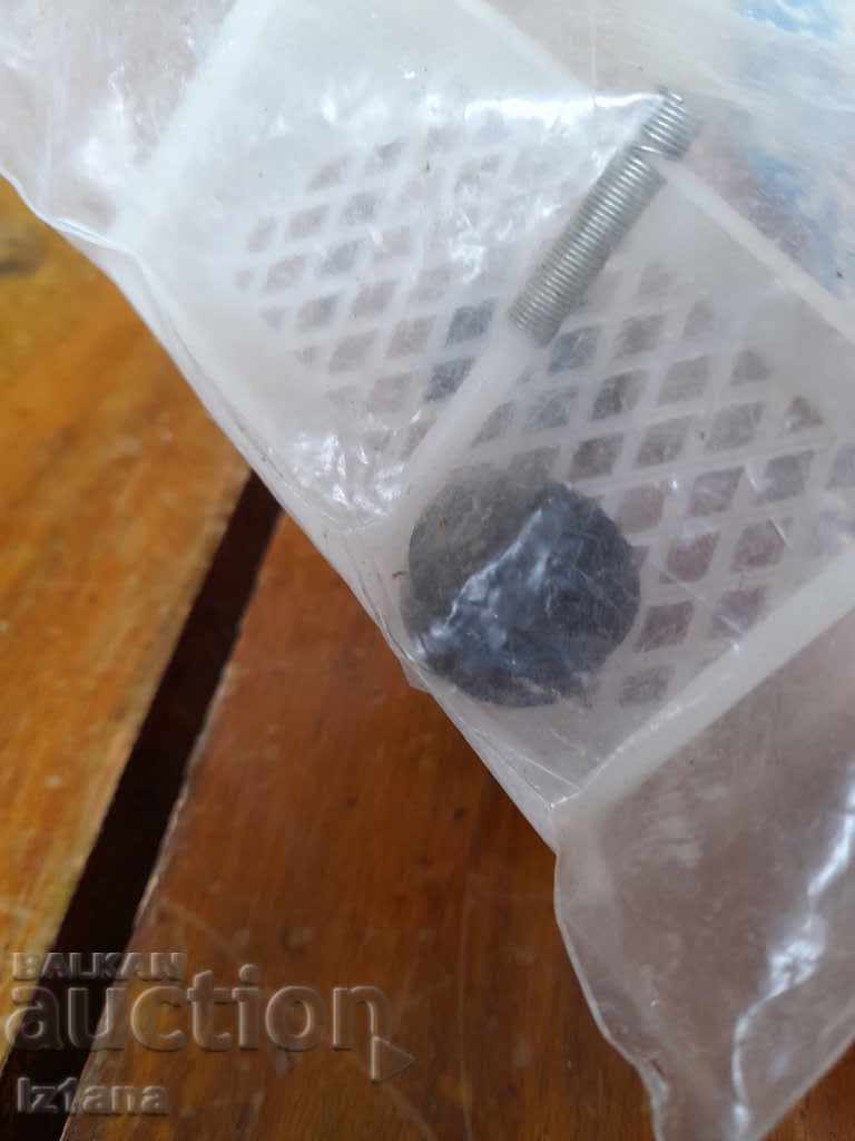 Old hockey figurines - 6 Old hockey figurines - 6