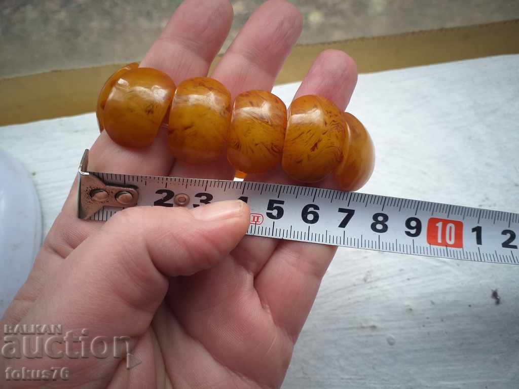 Delivery of Bracelet made of old bakelite - catalin Delivery of Bracelet made of old bakelite - catalin
