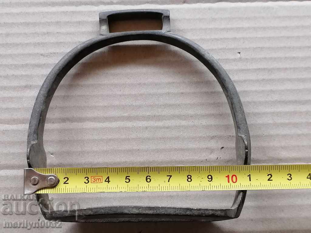 Delivery of Cavalry Horse Bronze Strive Delivery of Cavalry Horse Bronze Strive