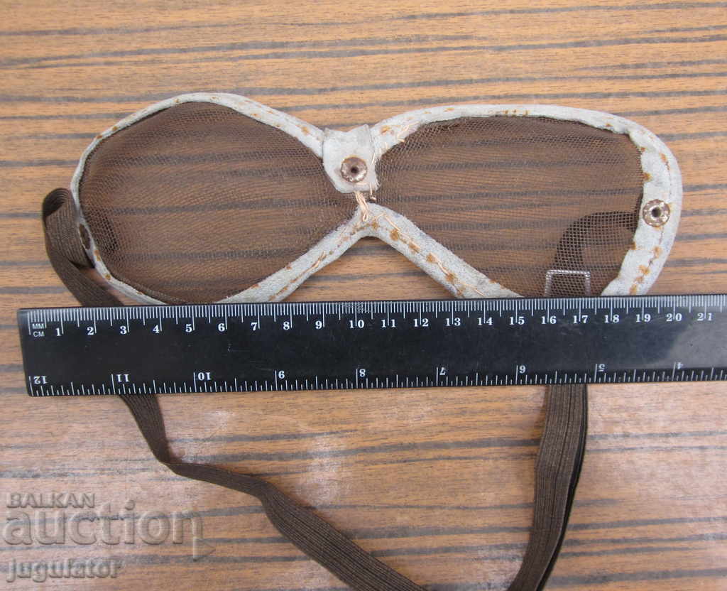 Delivery of retro old motorcycle goggles with helmet nets helmet