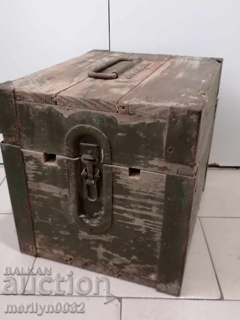 Cufăr armat din lemn A doua cutie mondială WW2, cutie