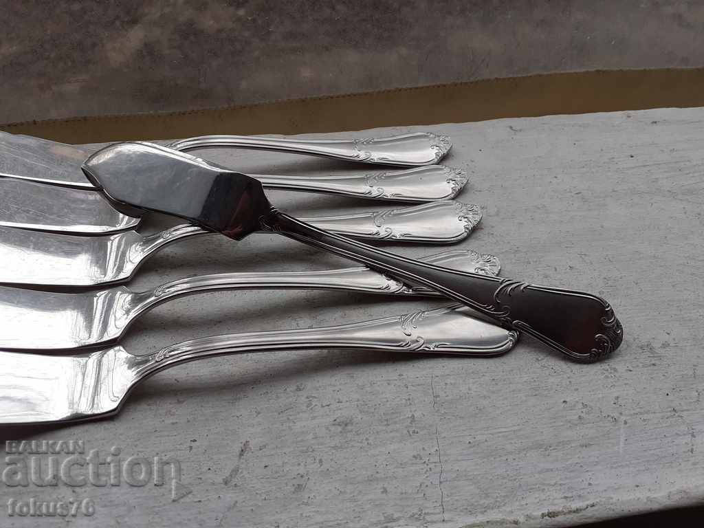 Комплект луксозни маркови посребрени ножове Guy Degrenne с цена 89.00 лв. | € 45.50