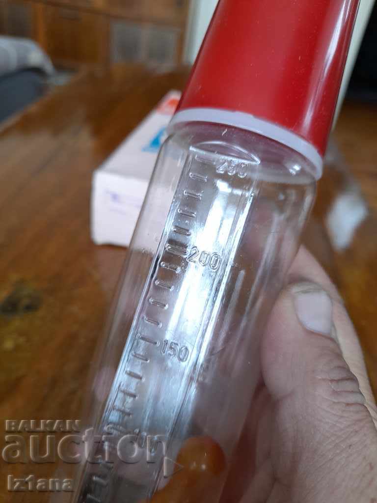 An old measuring bowl for feeding Coco babies - 5 An old measuring bowl for feeding Coco babies - 5