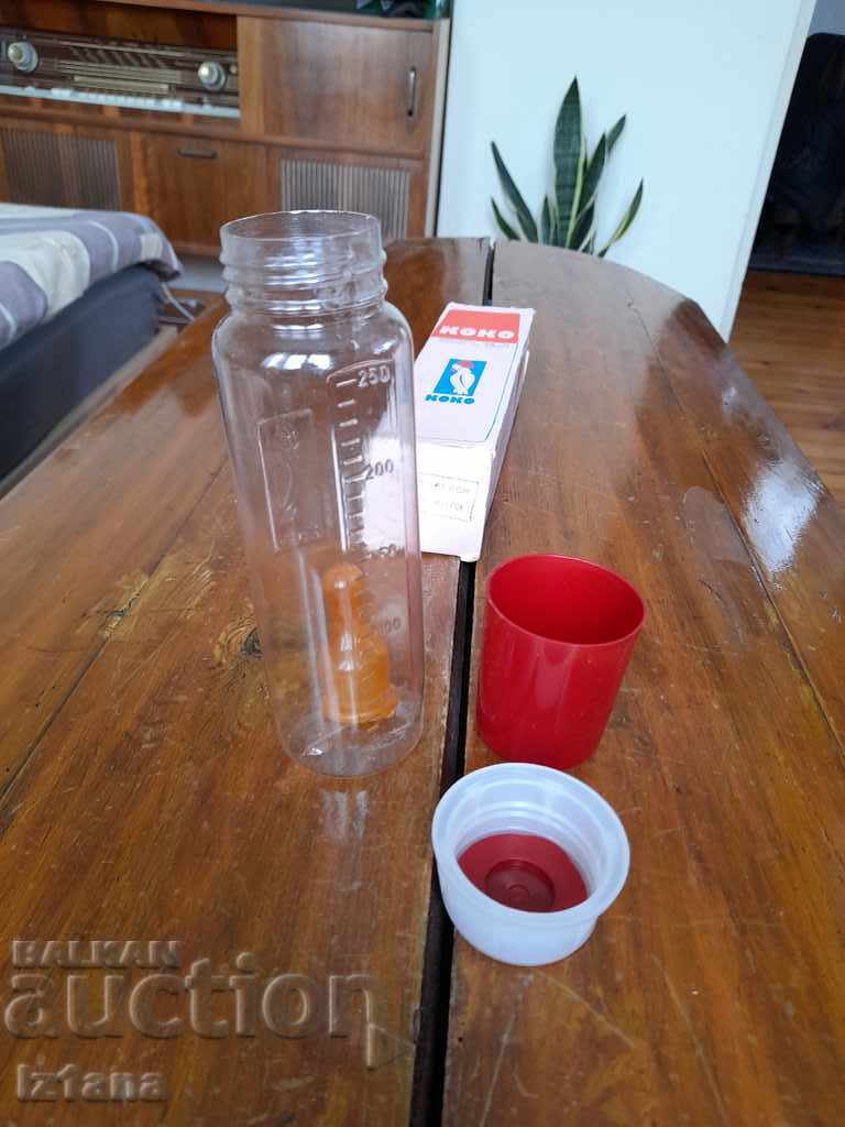 An old measuring bowl for feeding Coco babies - 6 An old measuring bowl for feeding Coco babies - 6