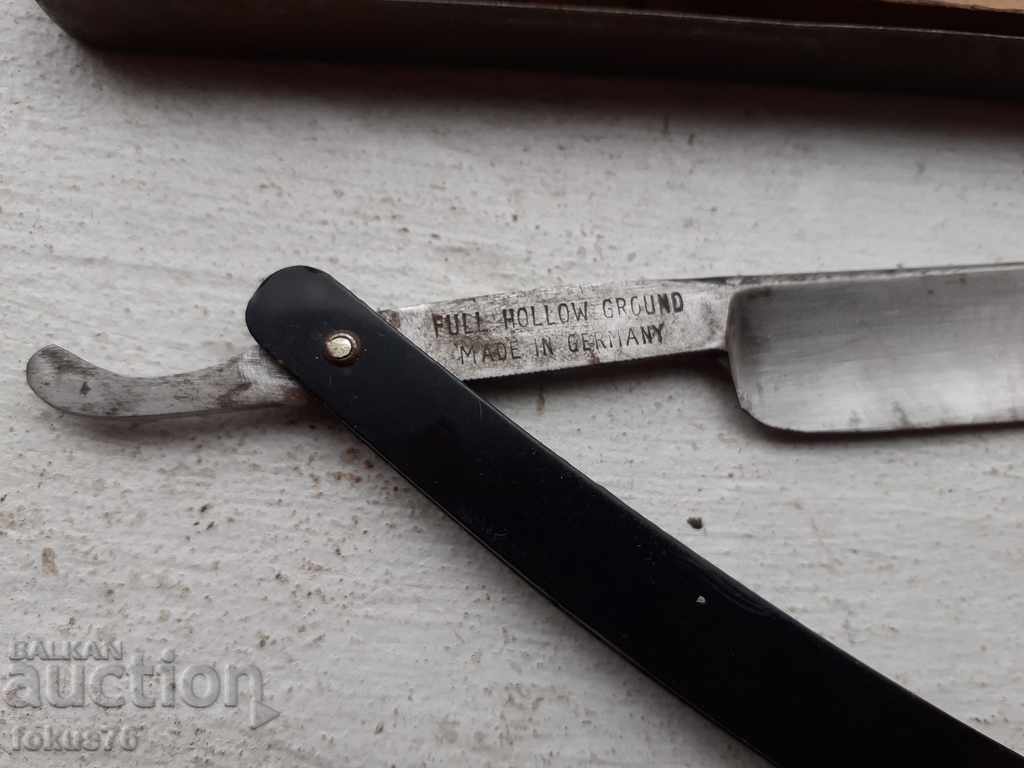 Old collector razor Mimas with price 90.00 BGN | € 46.02 Old collector razor Mimas with price 90.00 BGN | € 46.02