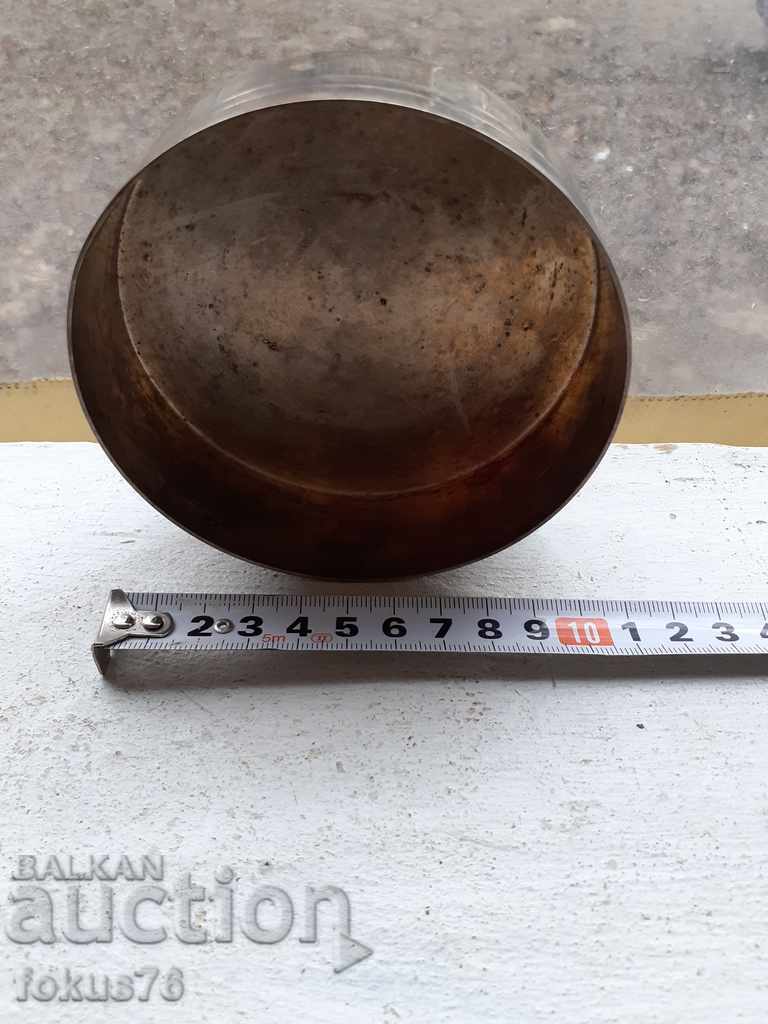 Delivery of Thickly silver-plated branded dessert dish Delivery of Thickly silver-plated branded dessert dish