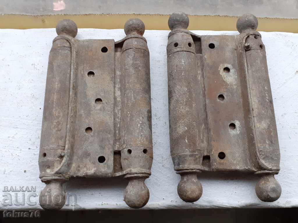 Old wrought iron hinges for the gate with price 70.00 BGN | € 35.79 Old wrought iron hinges for the gate with price 70.00 BGN | € 35.79