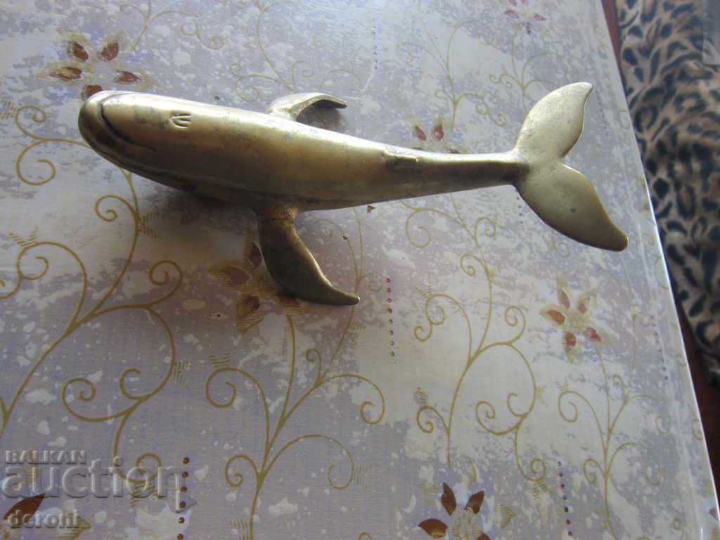 Delivery of Unique bronze plastic figure figurine of whale