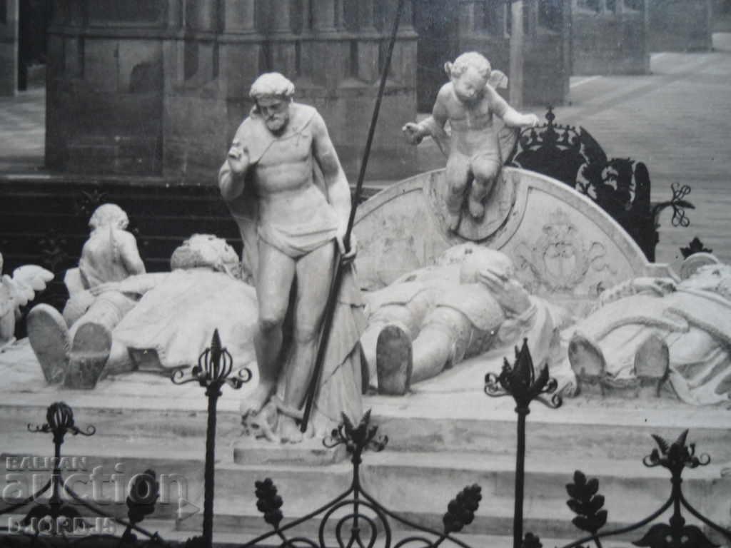 Old photograph, postcard, 1944, print, PRAHA with price 3.00 BGN | € 1.53 Old photograph, postcard, 1944, print, PRAHA with price 3.00 BGN | € 1.53