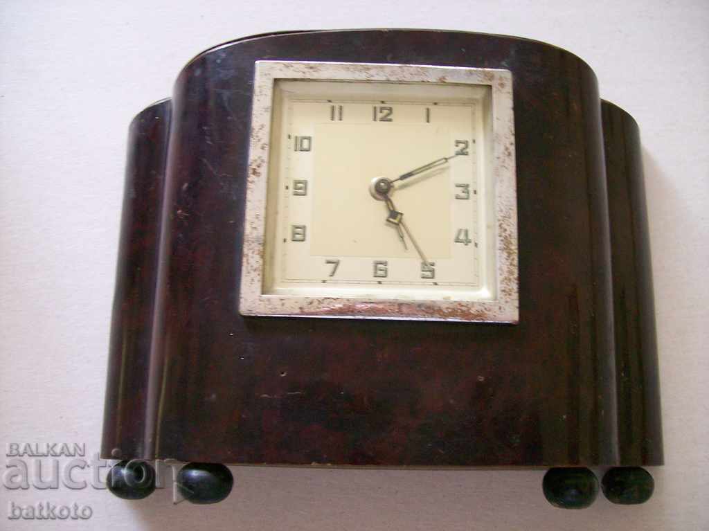 Old desktop clock