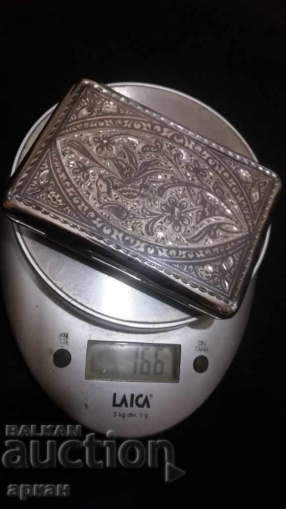 Beautiful Russian silver snuffbox with niello with price 1000.00 BGN | € 511.29
