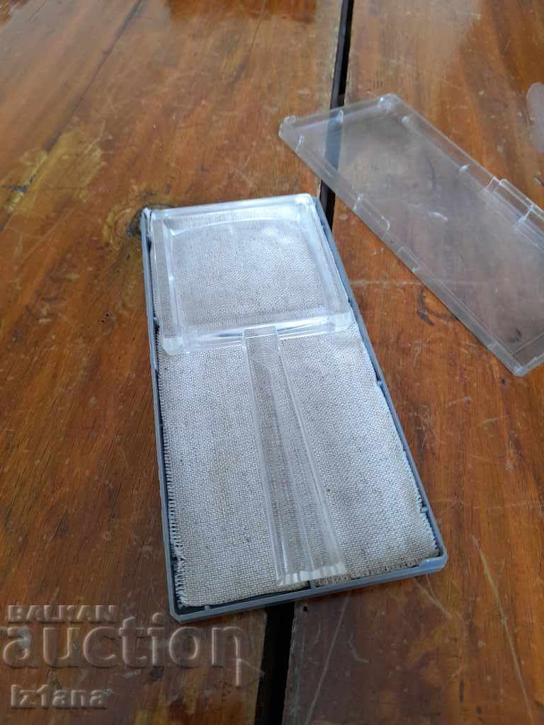 Old magnifying glass with price 25.00 BGN | € 12.78 Old magnifying glass with price 25.00 BGN | € 12.78