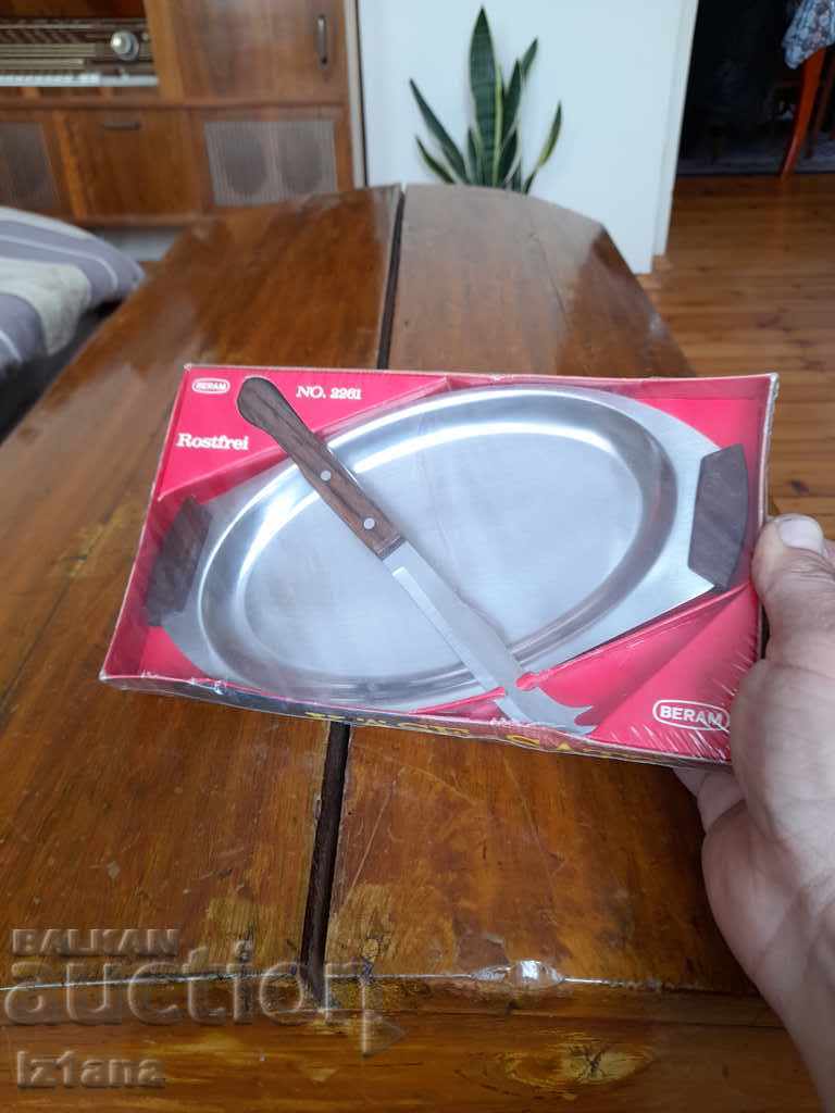 Old Rostfrei cheese set with price 45.00 BGN | € 23.01