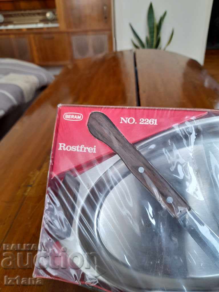 Auction  Old Rostfrei cheese set