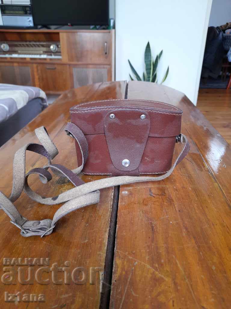 Auction Old camera case Auction Old camera case