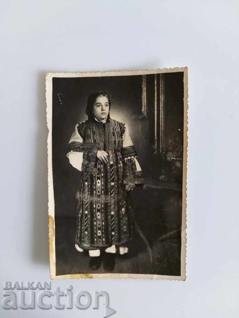 Auction SUKMAN GAITANI WEAR APRON OLD PHOTO Auction SUKMAN GAITANI WEAR APRON OLD PHOTO