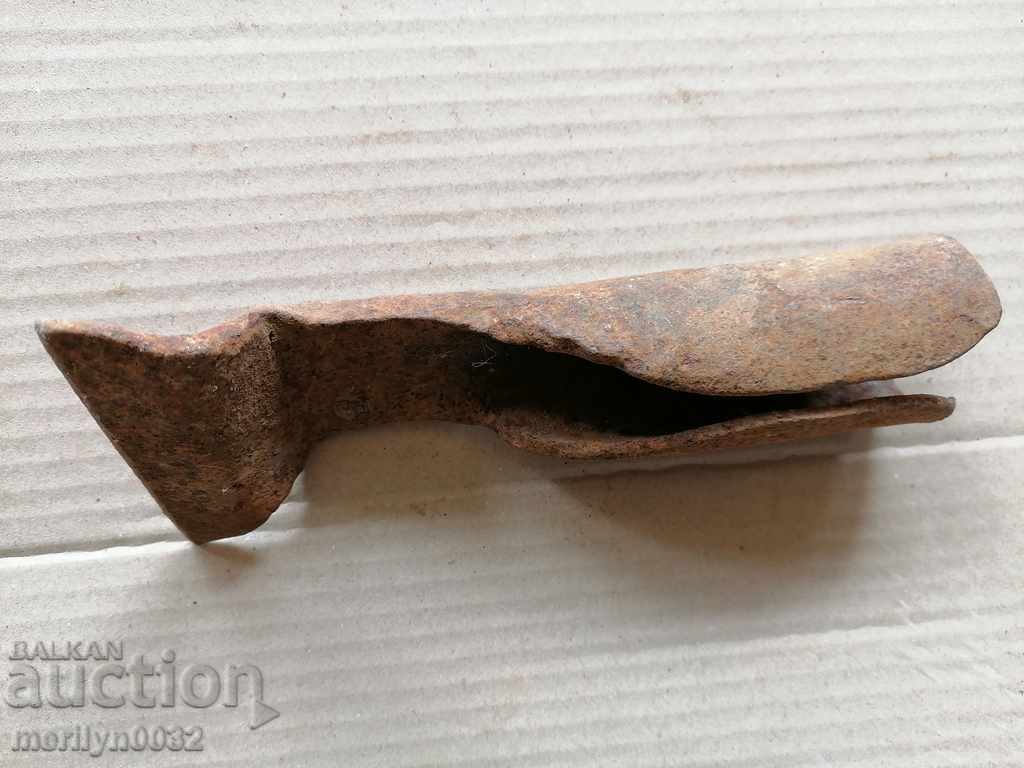 Fungus, fungus, fungus, fungus scraped wrought iron with price 29.00 BGN | € 14.83 Fungus, fungus, fungus, fungus scraped wrought iron with price 29.00 BGN | € 14.83