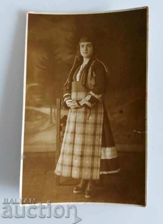 KINGDOM OF BULGARIA DRESSING SUKMAN APRON PHOTO PHOTO with price 15.00 BGN | € 7.67 KINGDOM OF BULGARIA DRESSING SUKMAN APRON PHOTO PHOTO with price 15.00 BGN | € 7.67