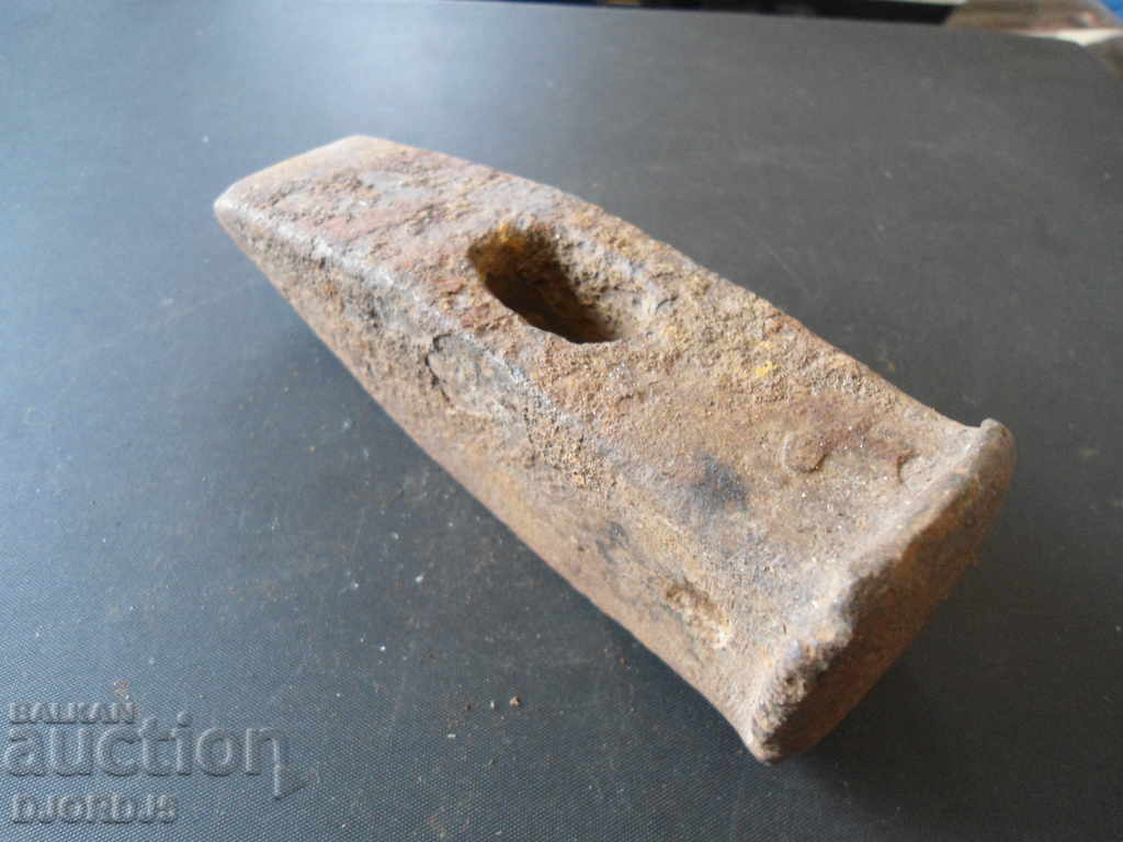 Old hammer marked, 0.800 kg. with price 5.00 BGN | € 2.56 Old hammer marked, 0.800 kg. with price 5.00 BGN | € 2.56