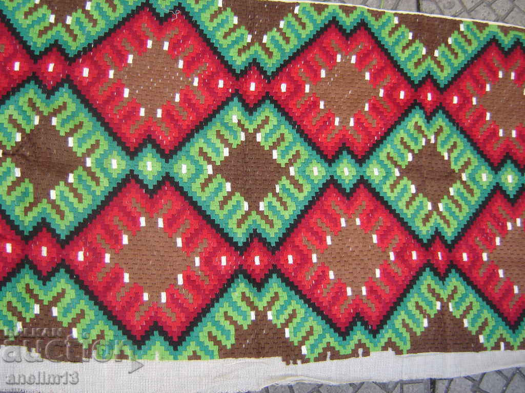 Auction OLD HAND EMBROIDERY CARPET 3 Auction OLD HAND EMBROIDERY CARPET 3