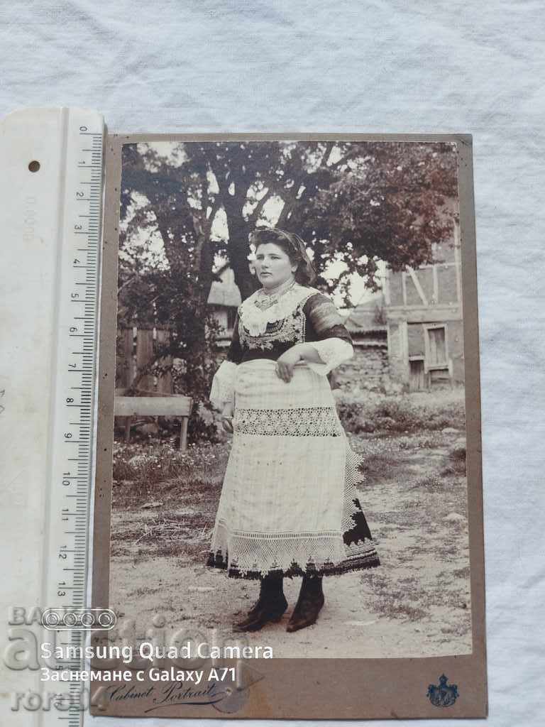 ΝΟΣΙΑ - ΤΟ ΧΩΡΙΟ ΚΟΣΣΕΝΕΤ - 1909 με τιμή 45.00 BGN | € 23.01