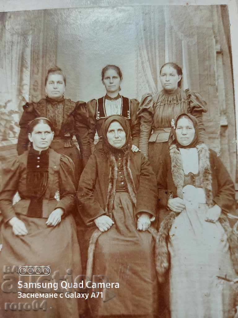 Delivery of WOMEN IN NOSE Delivery of WOMEN IN NOSE