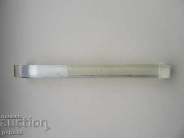 STICLA DREPTĂ DIN SOCA - 3x21,5x1,8 cm. cu preț 6.00 BGN | € 3.07