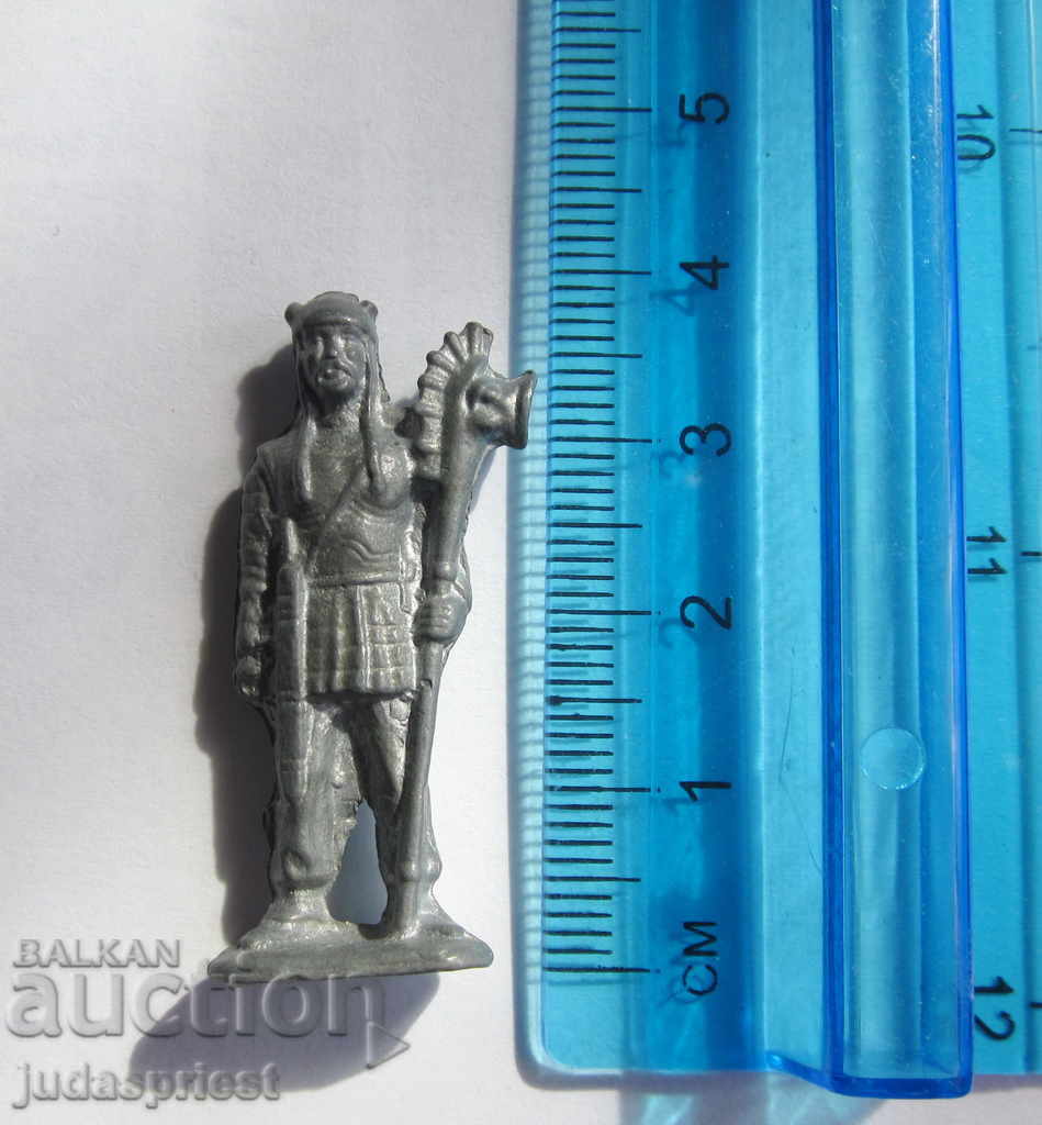 Auction old lead soldier indian toy from egg kinder kinder Auction old lead soldier indian toy from egg kinder kinder