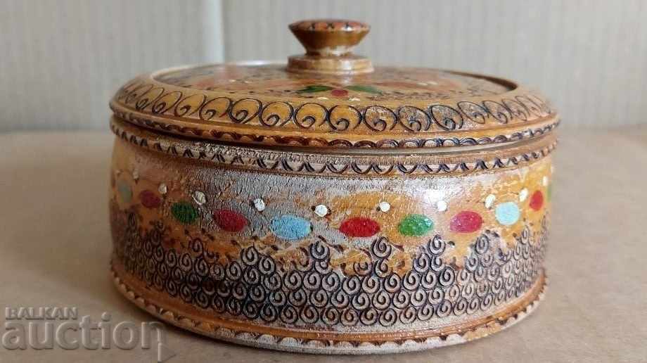 OLD PYROGRAPHED WOODEN BOX BOX - 5 OLD PYROGRAPHED WOODEN BOX BOX - 5