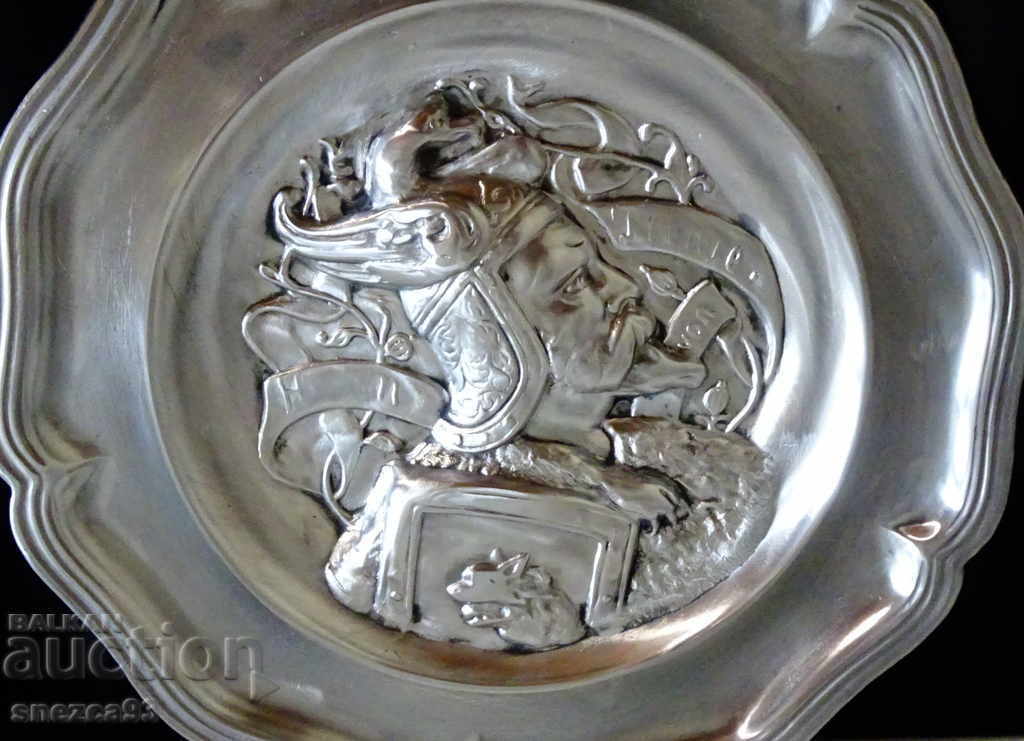 Delivery of Hagen von Tronje, tin panel. Delivery of Hagen von Tronje, tin panel.